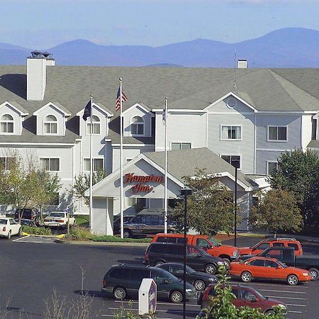 Hampton Inn Burlington - Colchester Екстериор снимка