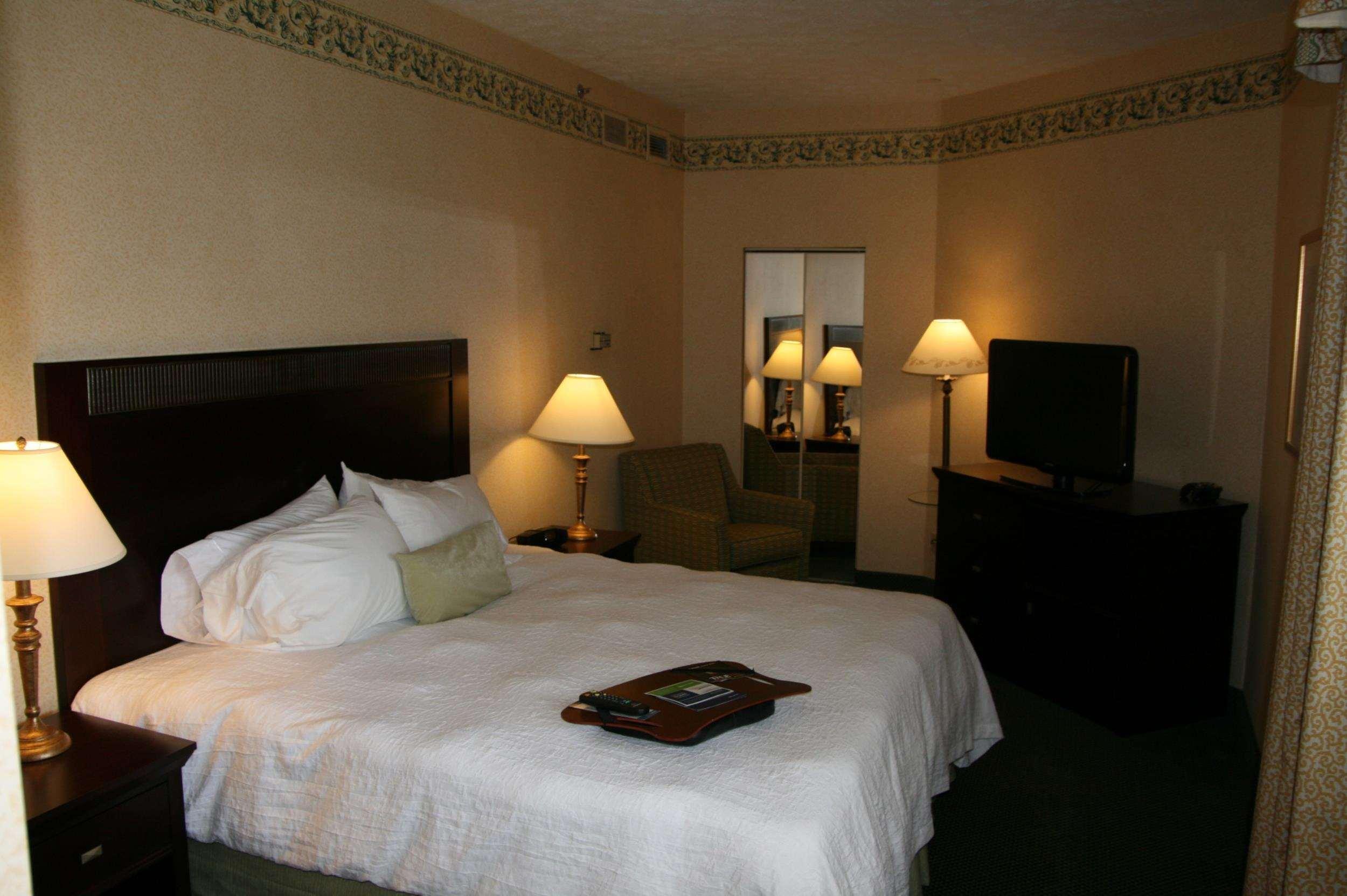 Hampton Inn Burlington - Colchester Екстериор снимка